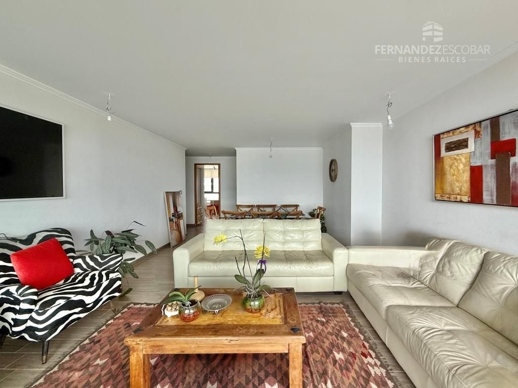 REÑACA - VENDE DEPTO 3D 2B 2E BODEGA