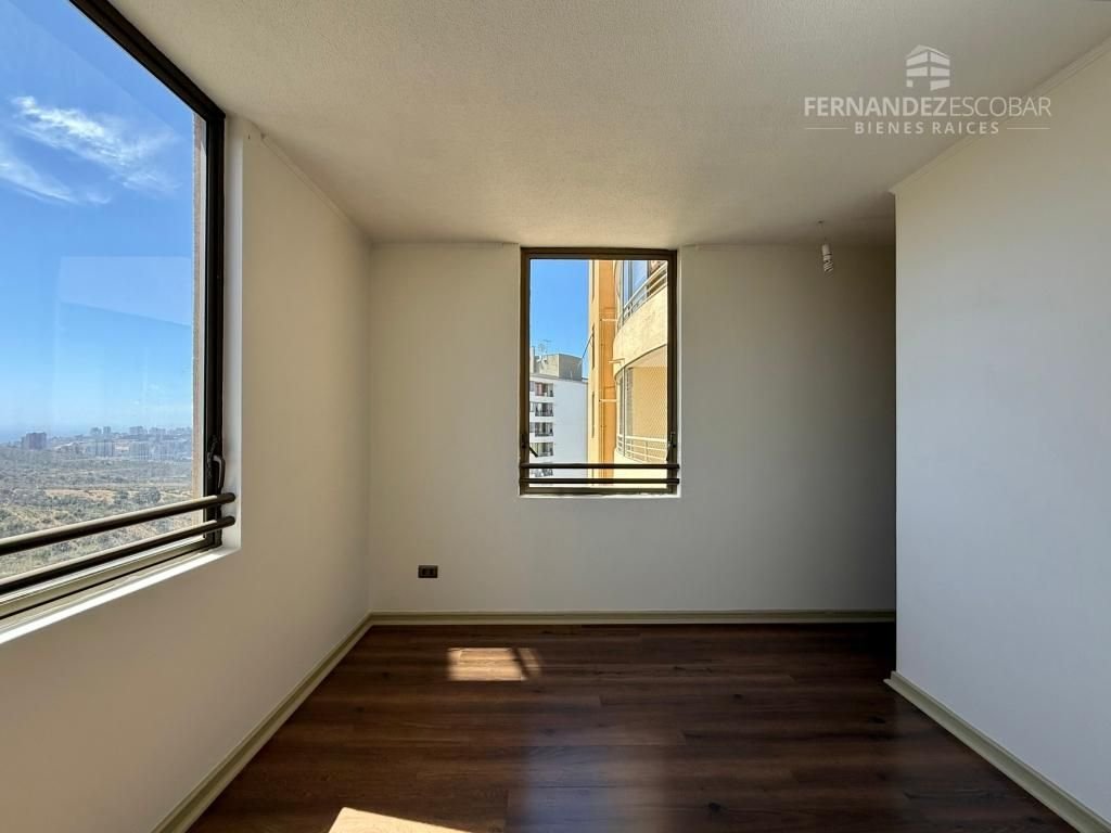 VIÑA DEL MAR - VENDE DEPTO 4D 2B 1E BODEGA - GOMEZ CARREÑO